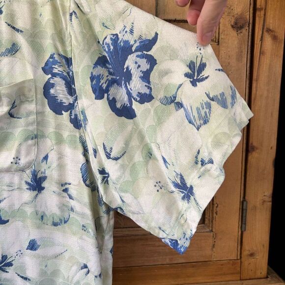 Tommy Bahama Large Original Fit Silk Pale Green and Blue Button Front Shirt - Picture 3 of 15